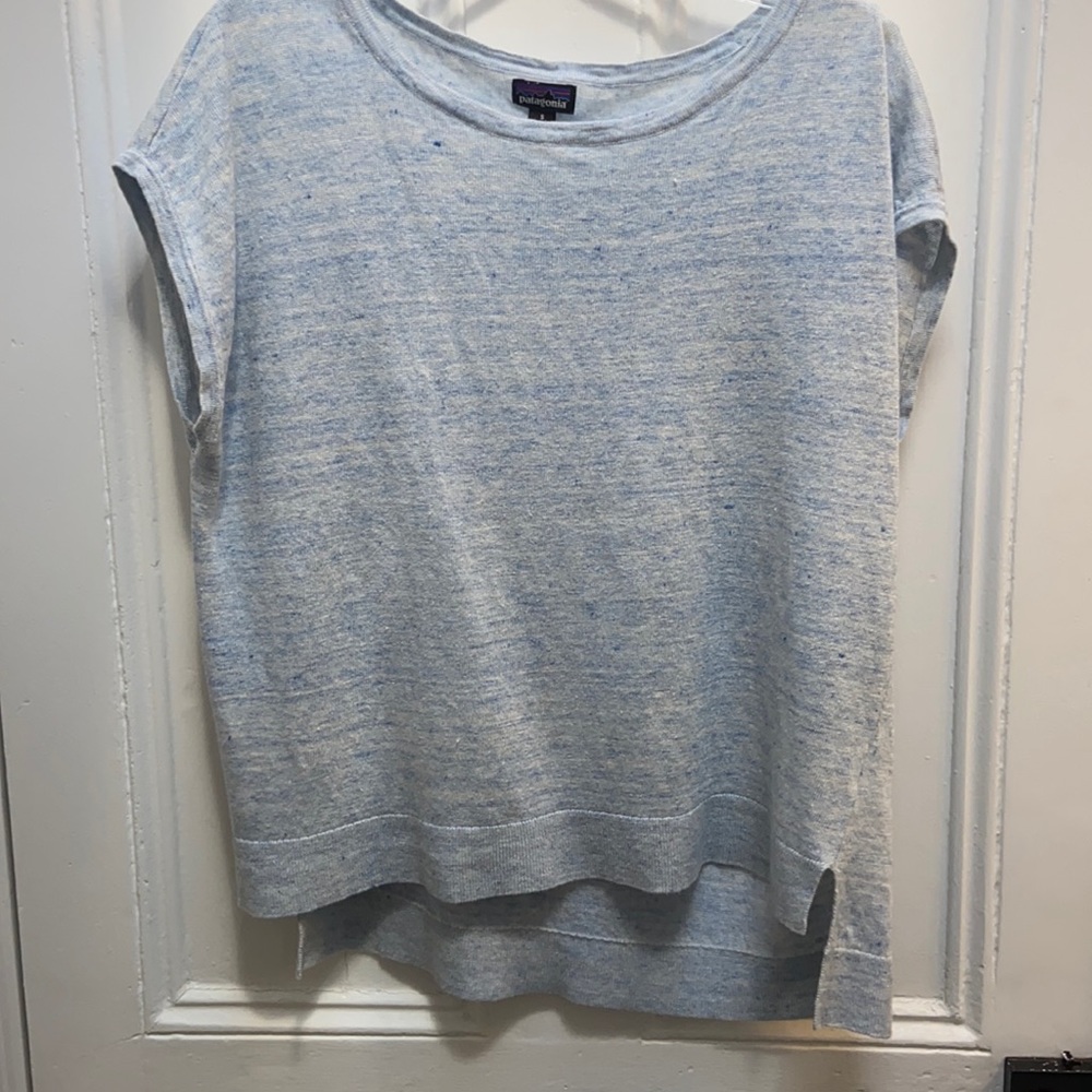 Patagonia 100% linen short sleeves top with side slits